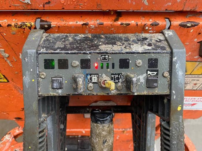 Used JLG 2630 ES 2011