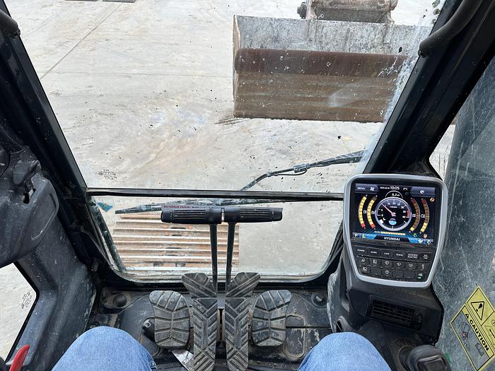 Used Hyundai HX220L 2019