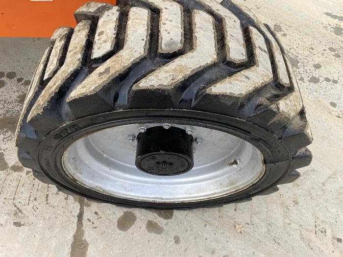 Used  JLG 600AJ 2008