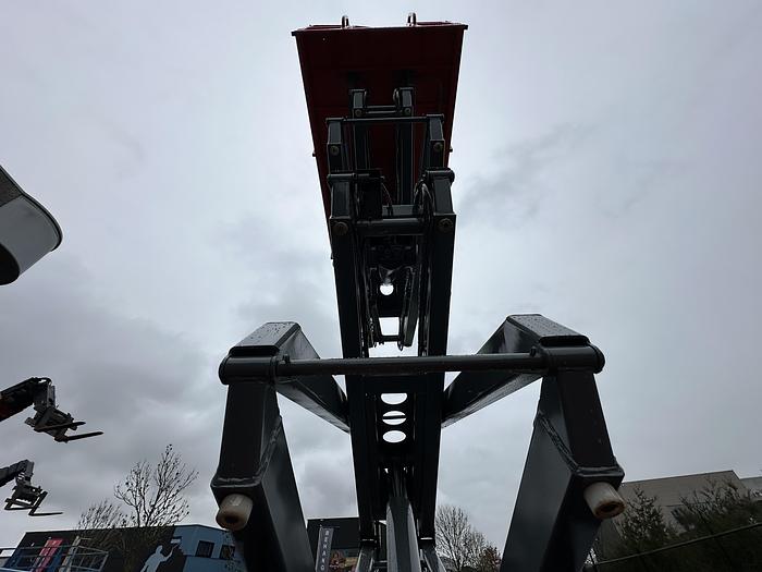 Used 2726 SKYJACK SJ6826RT