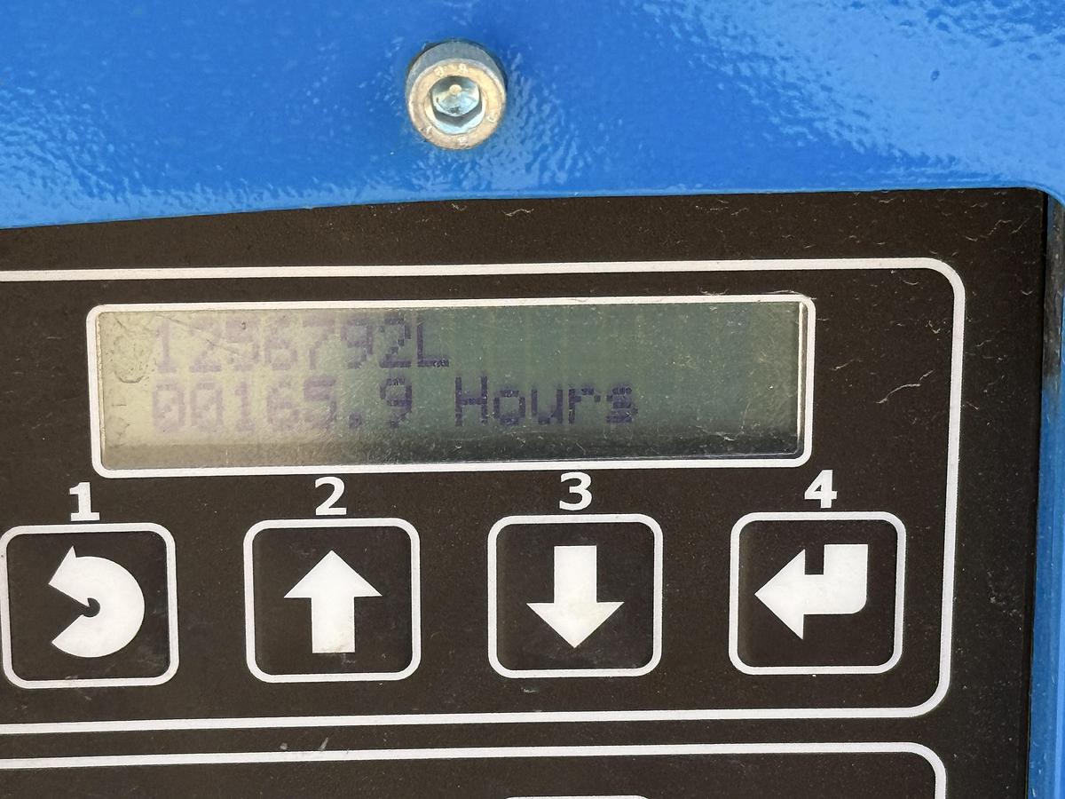 Used GENIE GS4047 2017