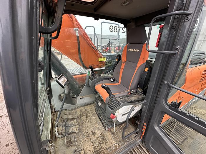 Used Doosan DX225LC-5 2019