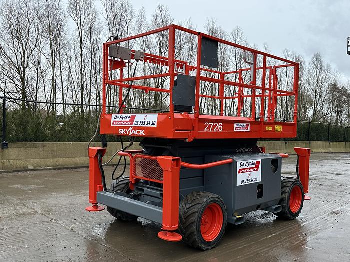 Used 2726 SKYJACK SJ6826RT