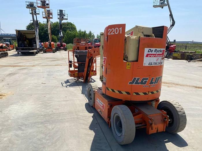 Used JLG E 300 AJP