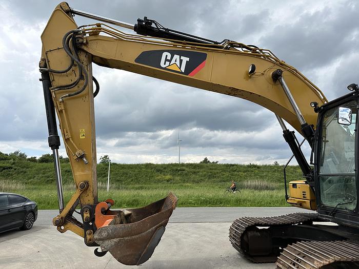 Used CAT 320FL 2017