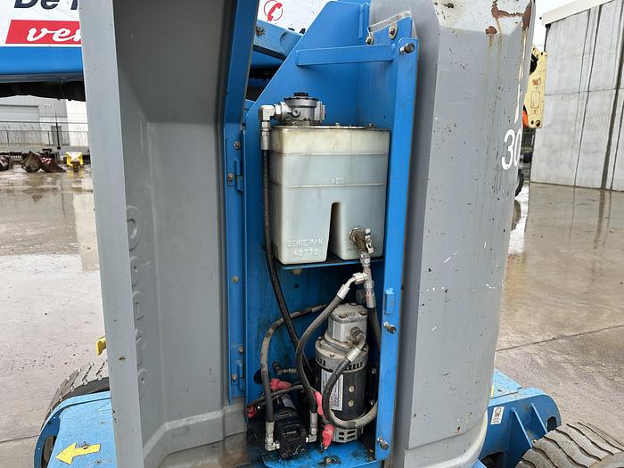 Used Genie Z3020N 2008