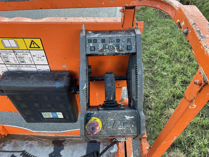 Used 2008 JLG 3246 ES