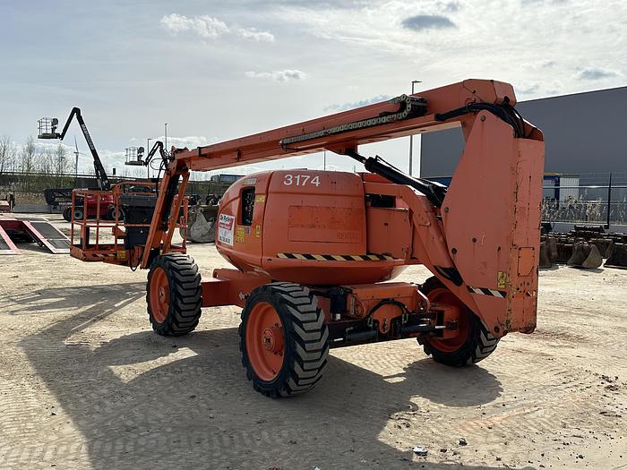 Used JLG 600AJ 2011