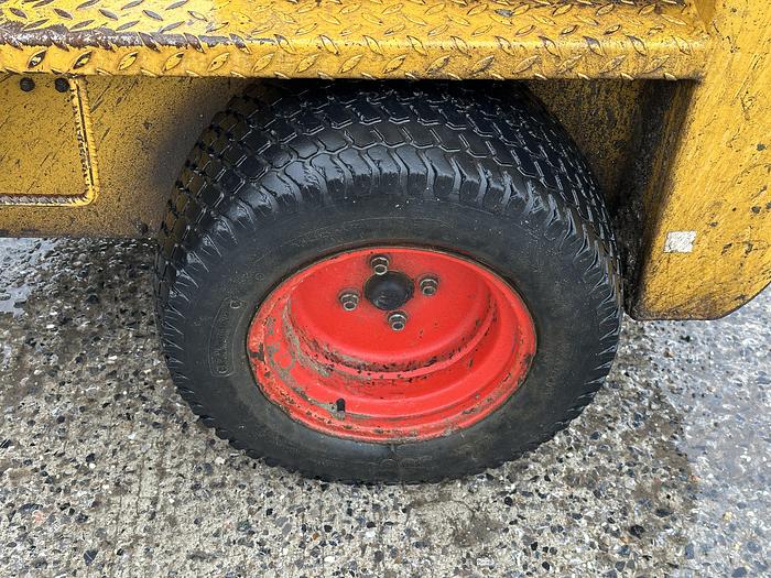 Used 2011 Knikmops KM90