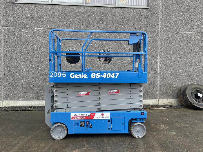 Used GENIE GS4047 2016