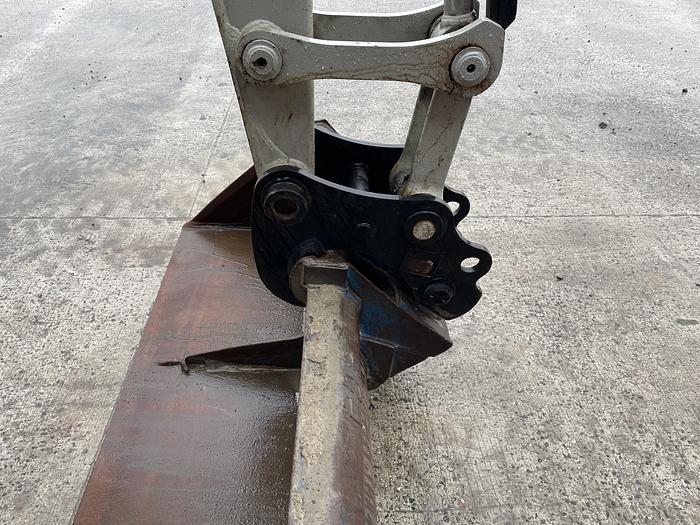 Used Takeuchi TB175W 2011