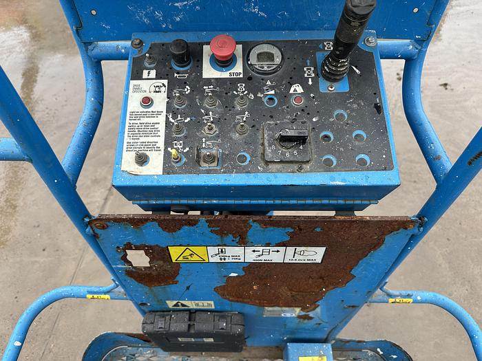 Used Genie Z3020N 2008
