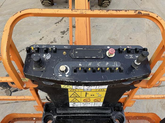 Used  JLG 600AJ 2008