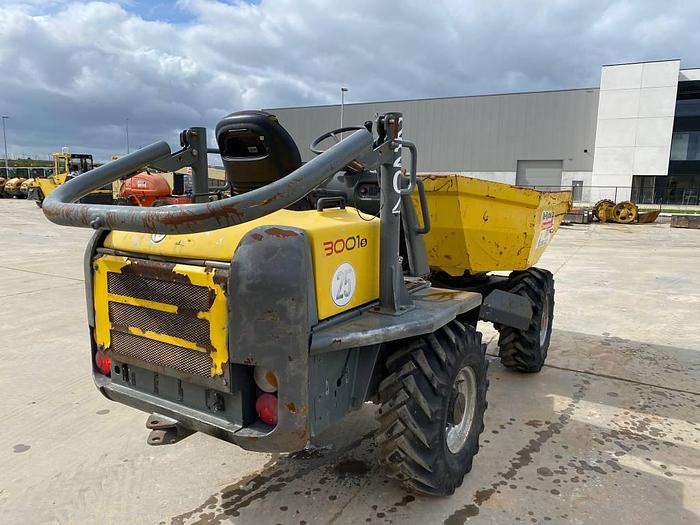 Used Neuson 3001 2014