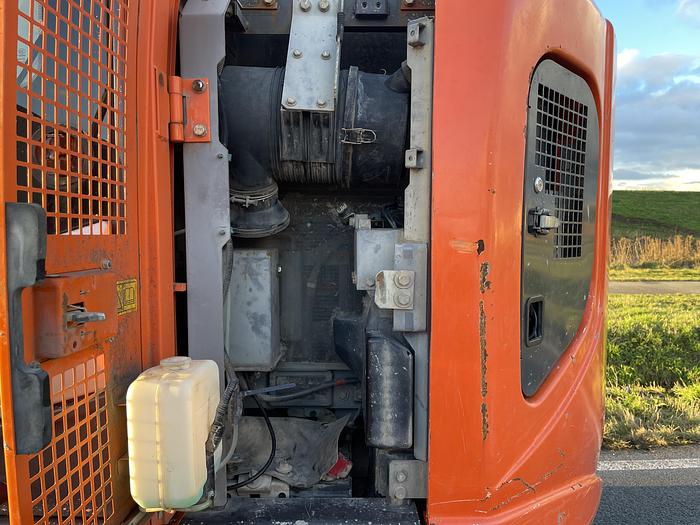Used Hitachi ZX135US-6