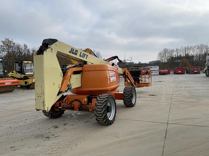 Used  JLG 600AJ 2008