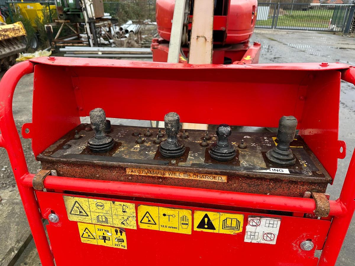 Used Genie ZX135-70 2014