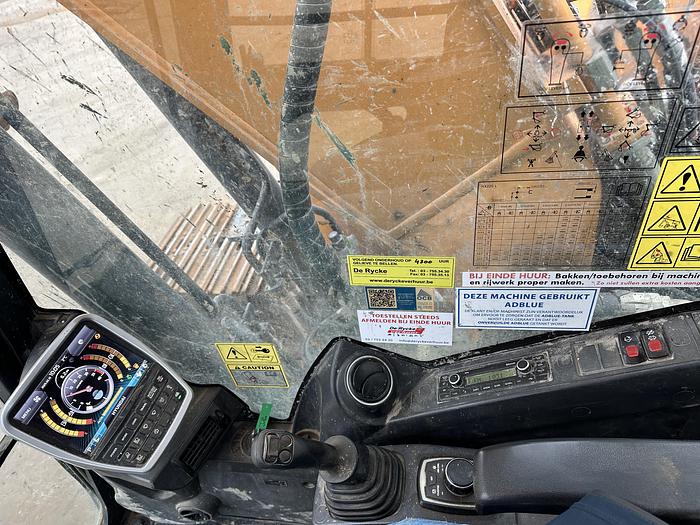 Used Hyundai HX220L 2019