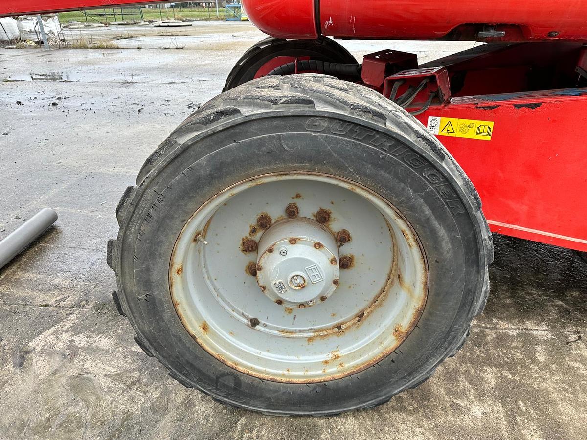 Used Genie ZX135-70 2014