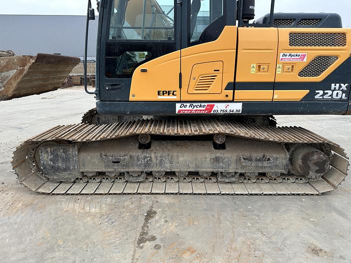 Used Hyundai HX220L 2019