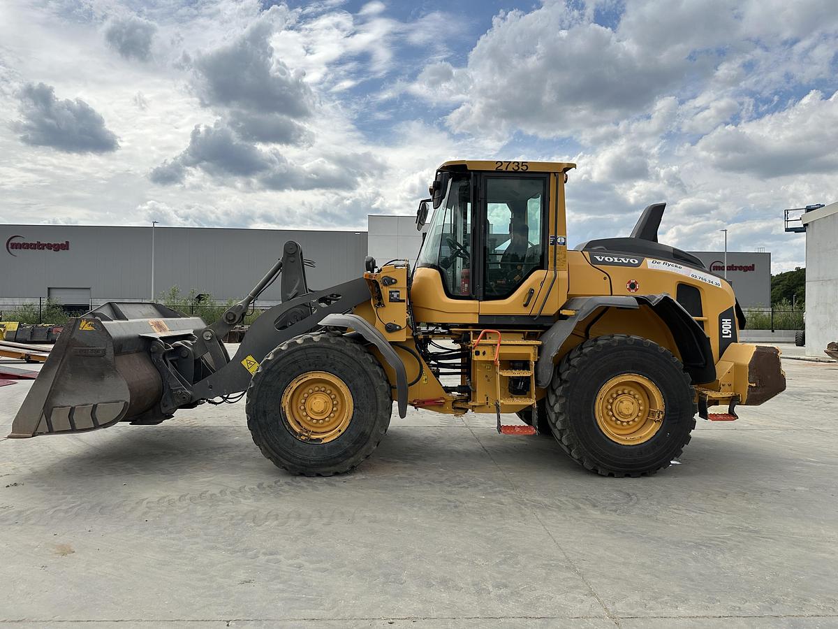 Used Volvo L90H 2018