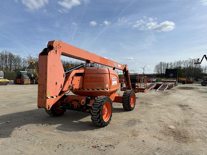 Used JLG 600AJ 2011