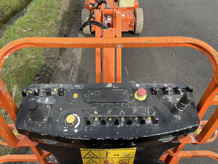 Used  JLG E400AJPN 2008