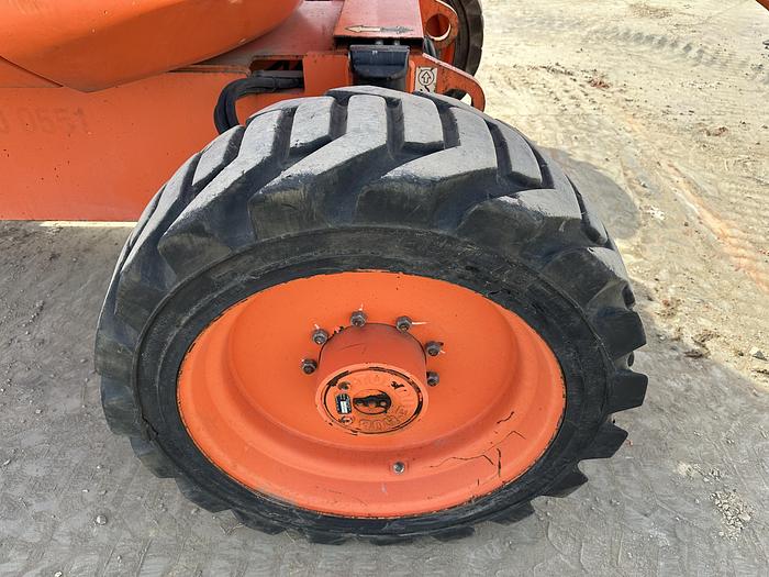 Used JLG 600AJ 2011