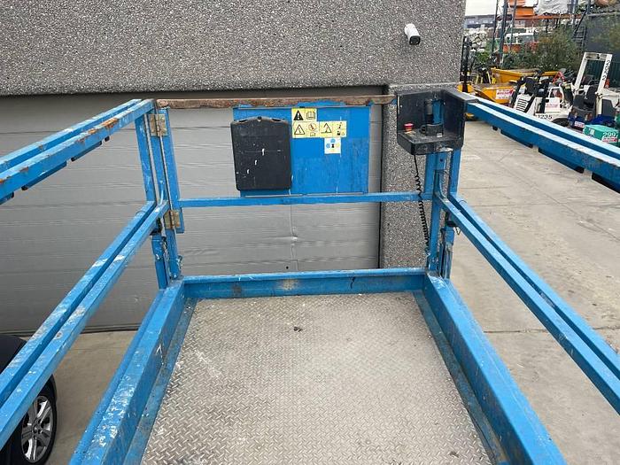 Used Genie GS 3369 RT