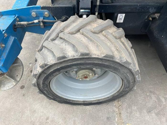 Used Genie GS 3369 RT