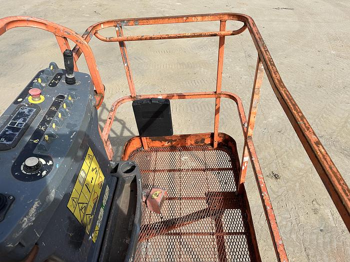Used JLG 600AJ 2011