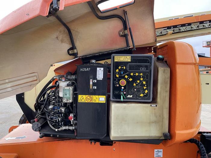 Used  JLG 600AJ 2008