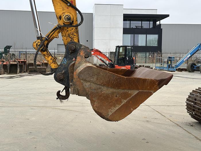 Used JCB 220X-LC 2019