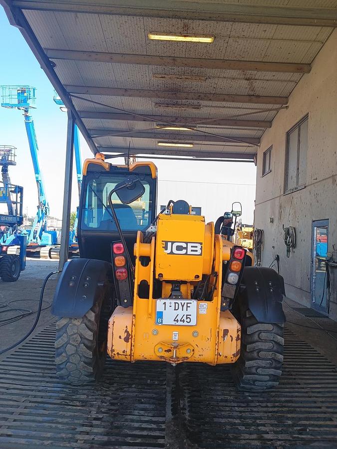 Used JCB 540-180 2017