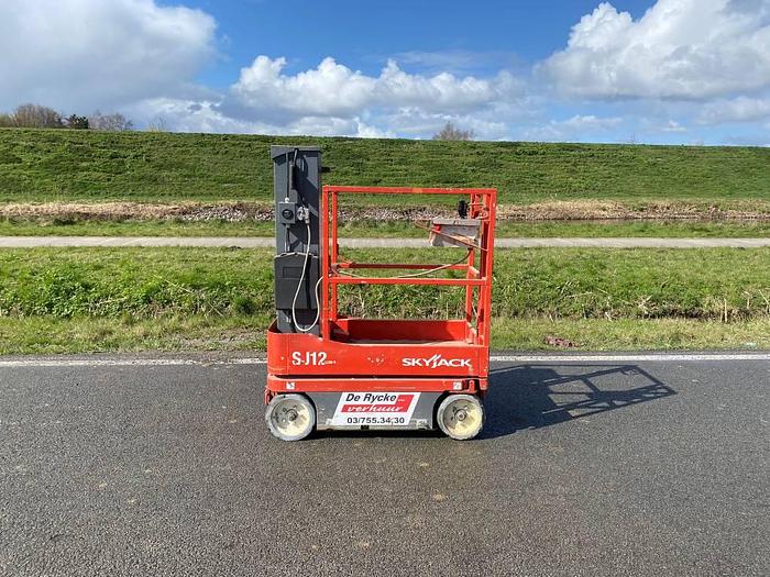 Used SkyJack SJ12 2013