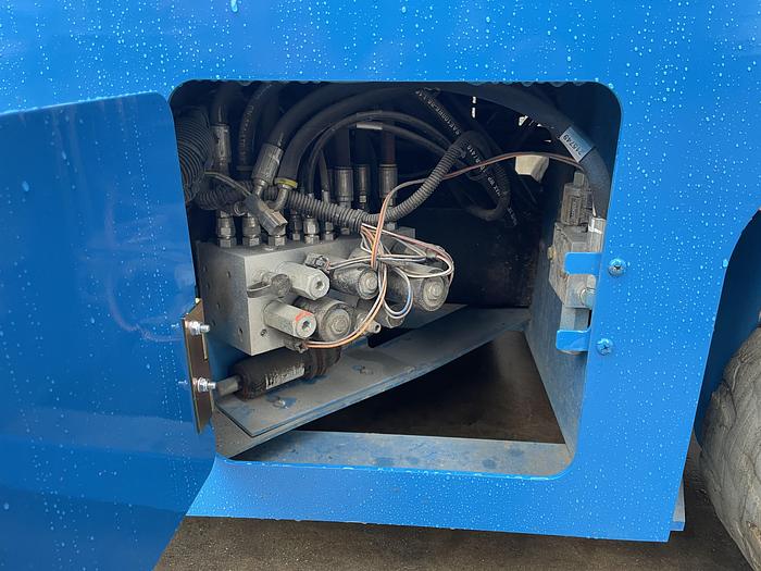 Used GENIE GS4047 2017