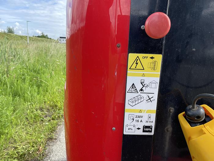 Used Manitou 100VJR 2015