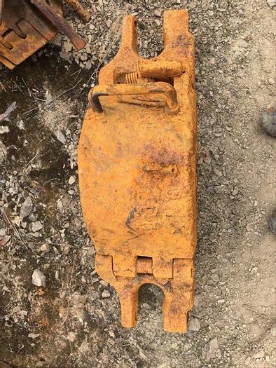 Used 0 Wilson 13-1/2" Elevator