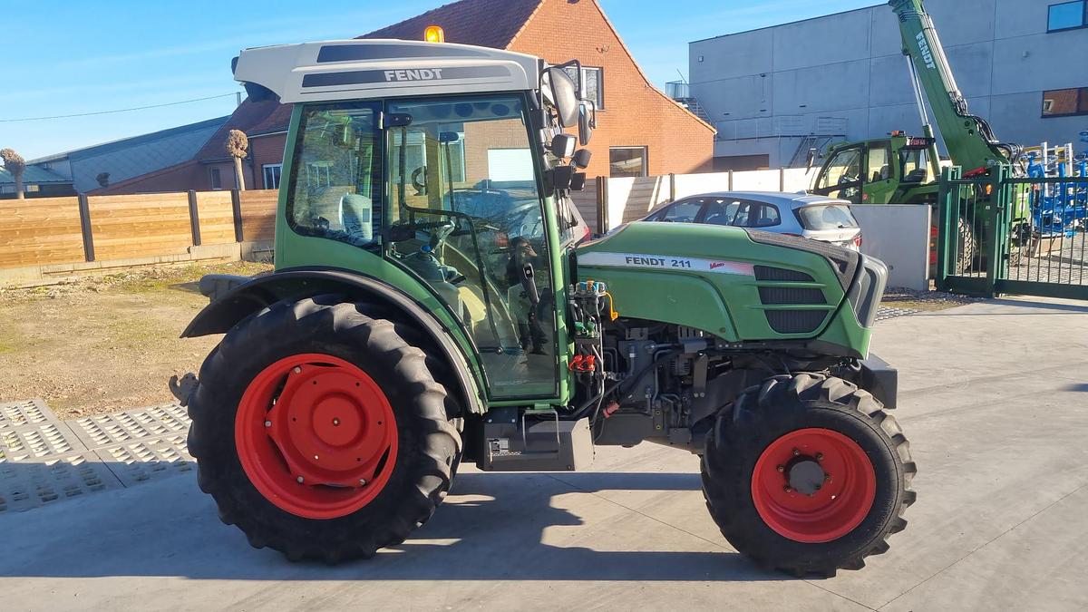 Gebruikt Fendt 211 F Vario Stb3