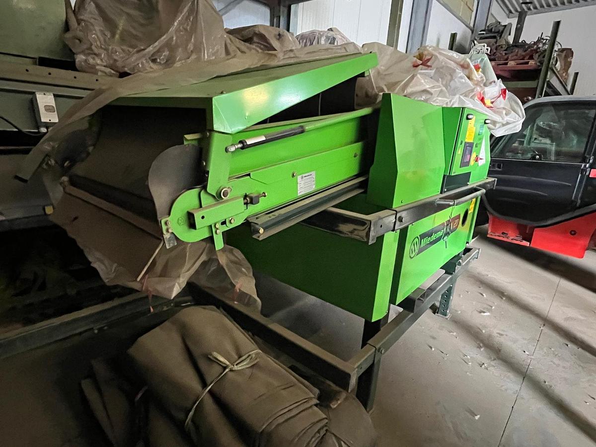 Gebruikt 2009 Miedema  kistenvuller AKV 20