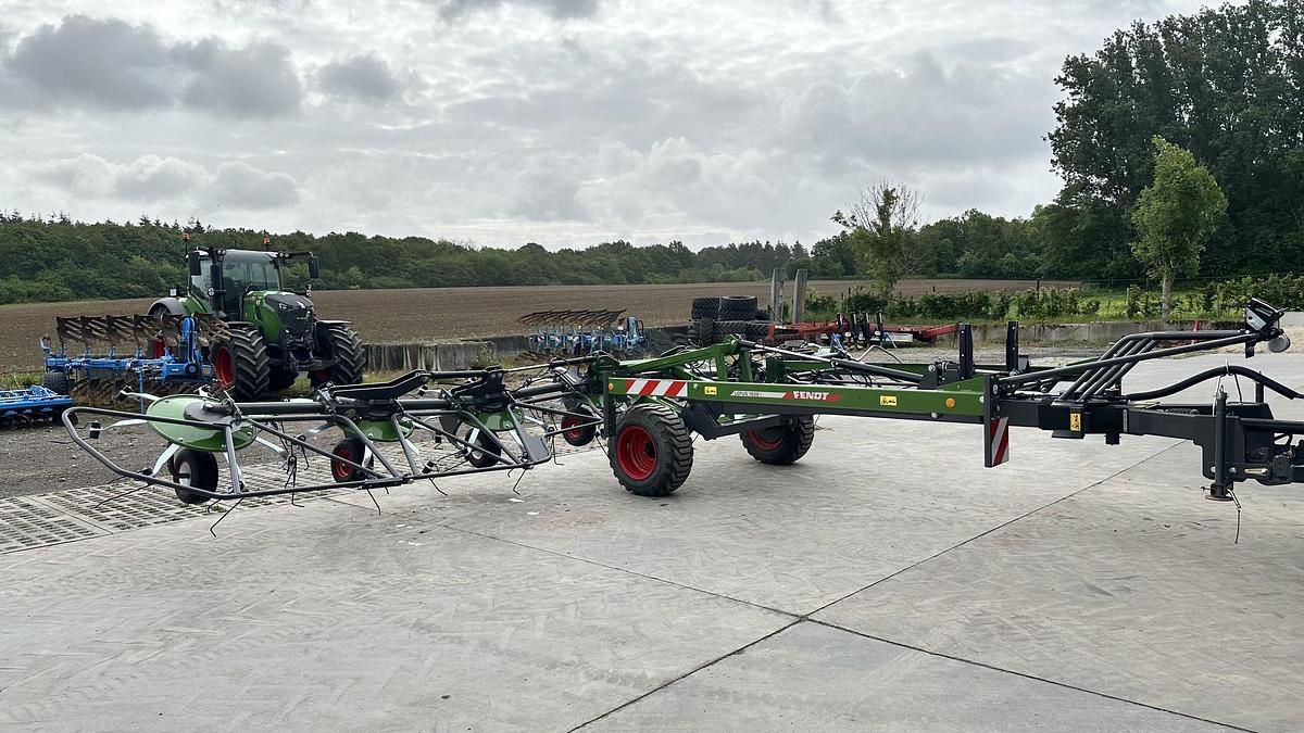 New In Stock FENDT LOTUS 1020 T