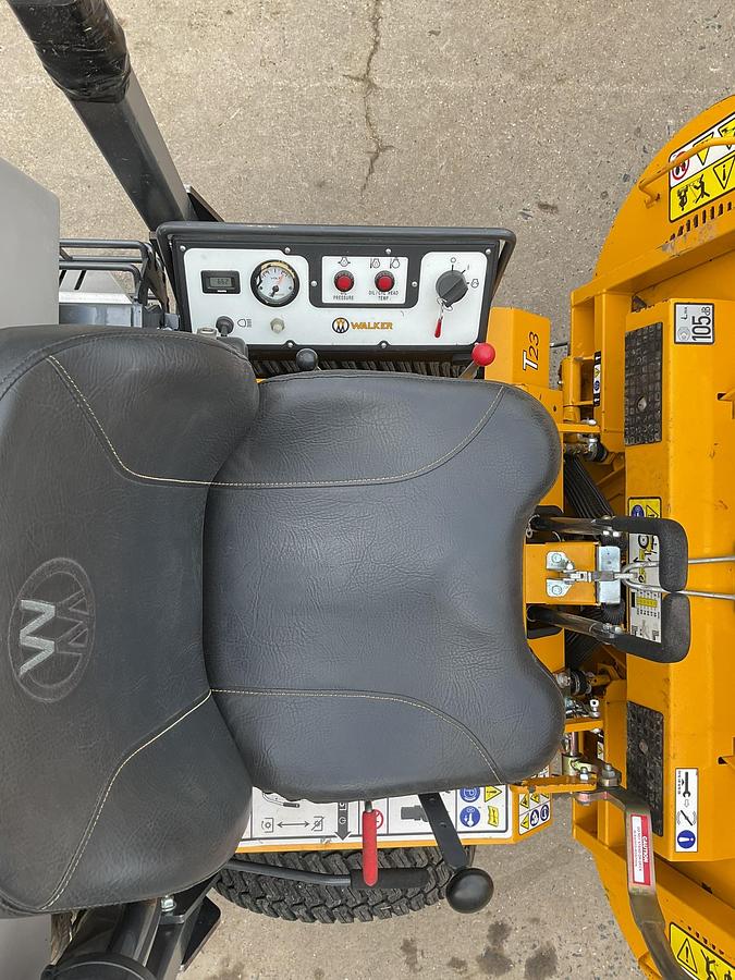 Gebruikt 2020 Walker zitmaaier MT23-33