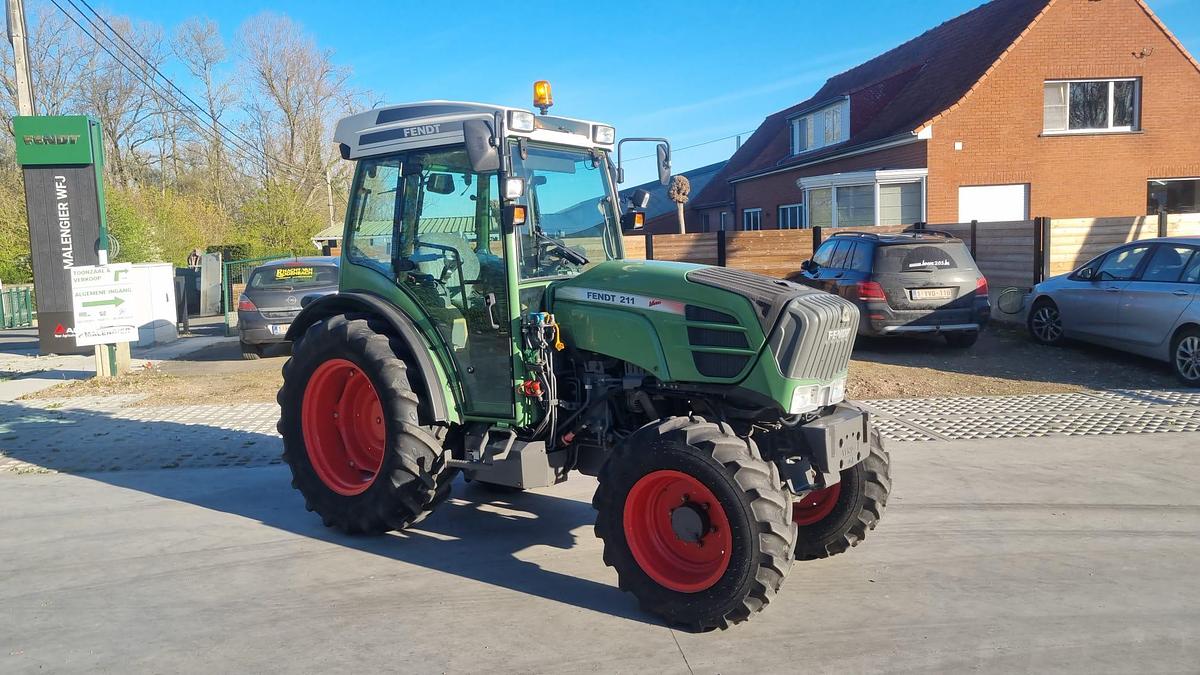 Gebruikt Fendt 211 F Vario Stb3