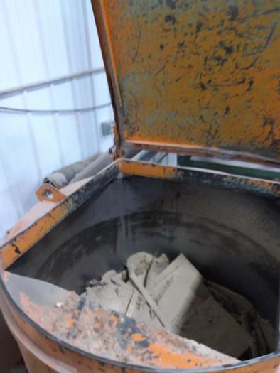 Used OsmeKa HZ2100 Tub Grinder