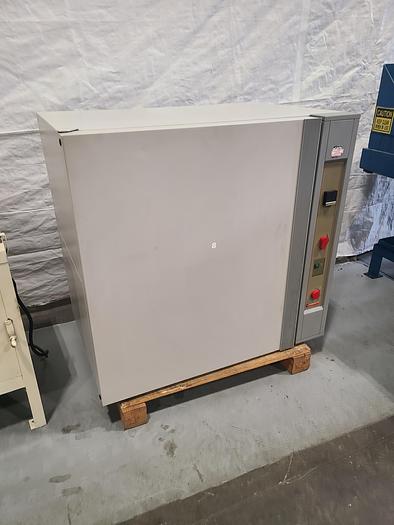 Used Carbolite  PIF200 Fan Convection Lab Oven
