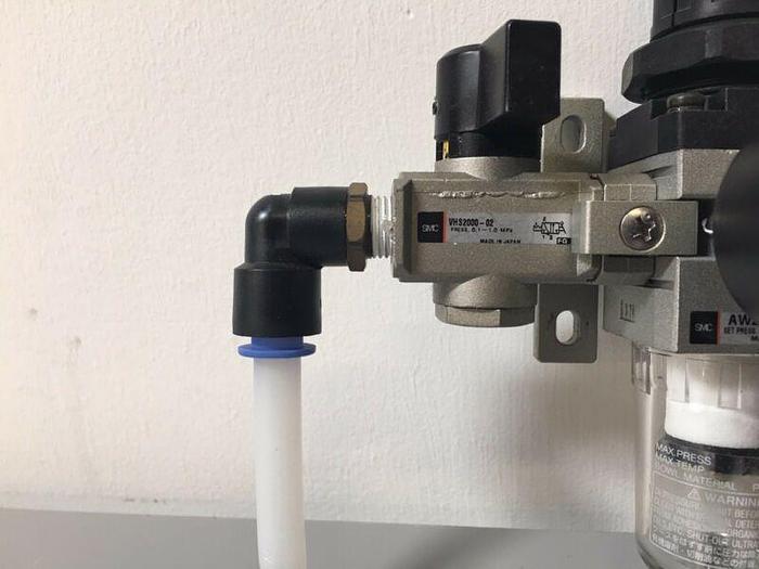 Used SMC AW2000-02 Filter Regulator, VHS2000-02 Pneumatic Residual Valve & IS1000