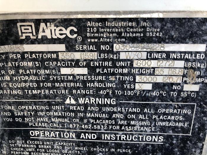 Used 2003 IHC Altec AM 855 Bucket Truck