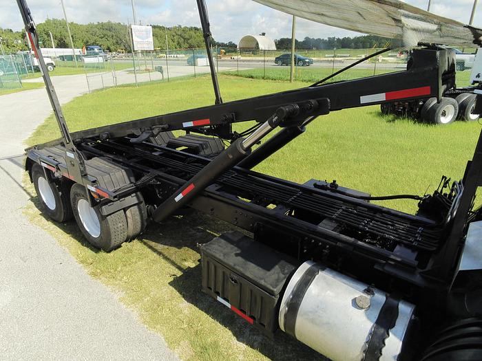 Used 2009 VOLVO  AUTOCAR