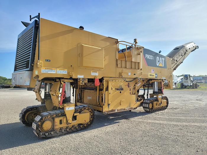 Used 2011 Caterpillar PM201