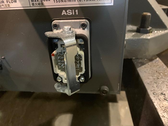 Used 2017 FANUC M2000iA/900L EQUIPPED FOR VISION WITH R30iB CONTROLLER LIKE NEW